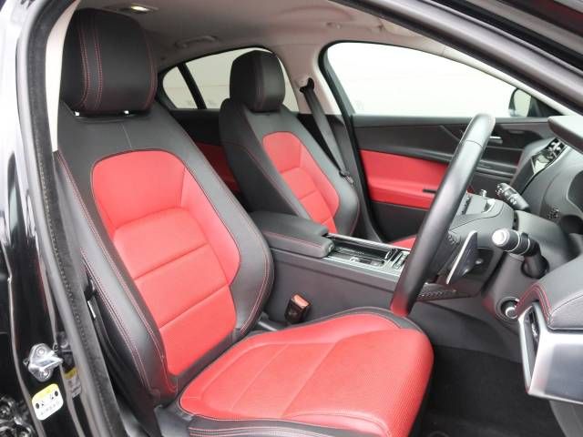 Jaguar XE 2018-12 20018-15