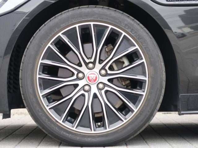 Jaguar XE 2018-12 20018-14