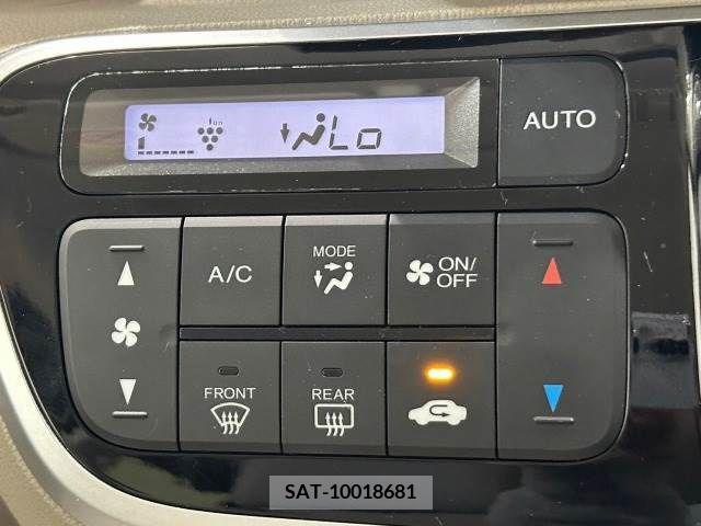 Honda N BOX SLASH 2017-04 210751-6