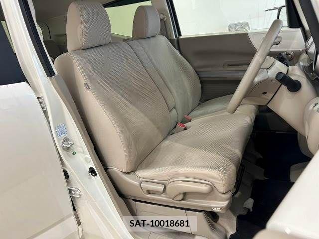 Honda N BOX SLASH 2017-04 210751-8