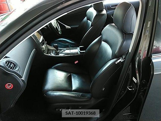 Lexus IS 2011-08 304441-10