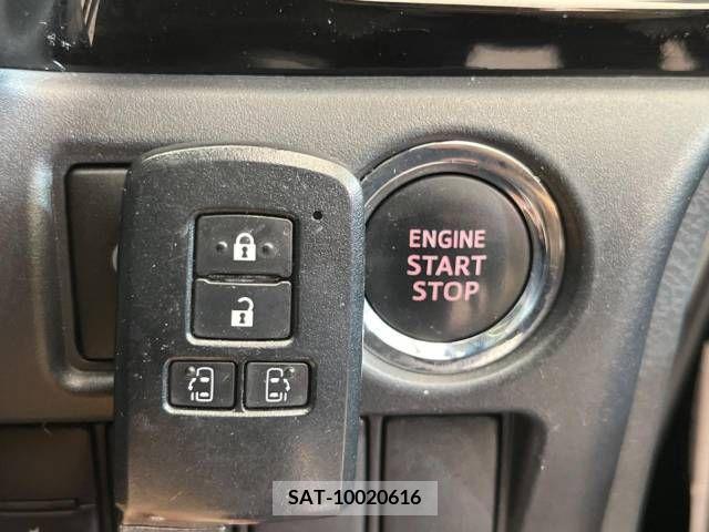 Toyota VOXY 2018-07 337580-7