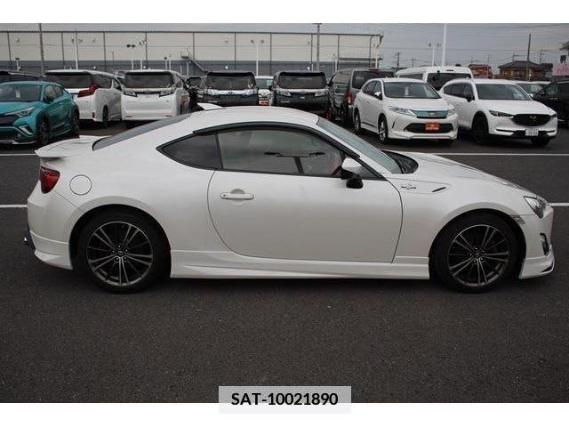 Toyota 86 2014-03 336634-11