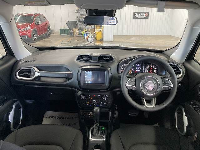 Jeep RENEGADE 2018-01 23847-1