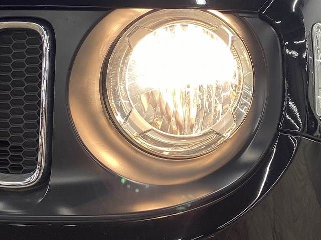 Jeep RENEGADE 2018-01 23847-19
