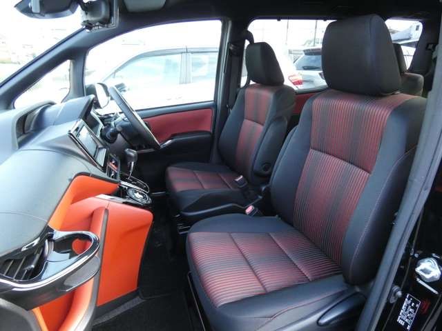 Toyota VOXY 2019-01 22546-23