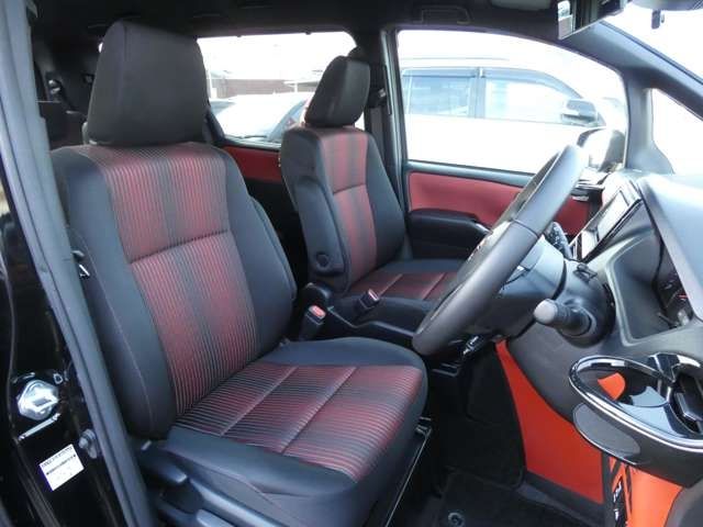 Toyota VOXY 2019-01 22546-22