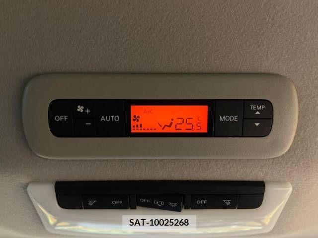 Nissan SERENA 2017-06 251057-6