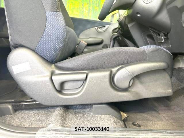 Honda FIT 2011-10 303299-6