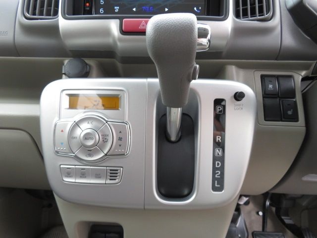 Nissan CLIPPER RIO 2022-08 29122-18