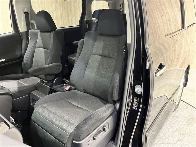 Toyota VELLFIRE 2012-11 180867-22