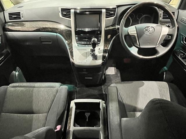 Toyota VELLFIRE 2012-11 180867-18