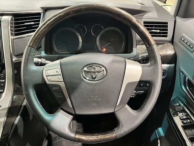 Toyota VELLFIRE 2012-11 180867-25