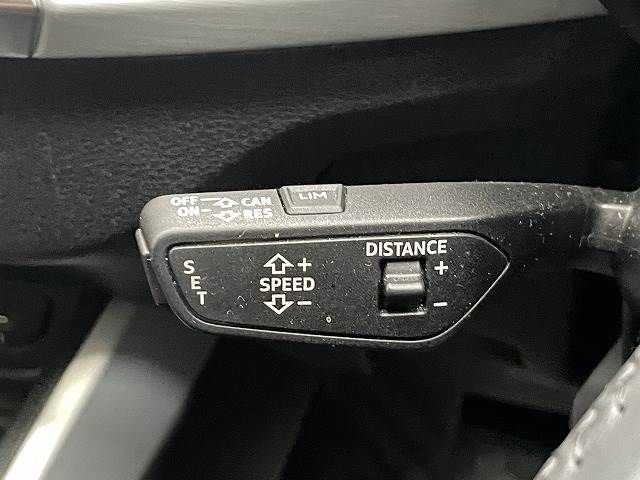 Audi Q2 2019-01 21232-6