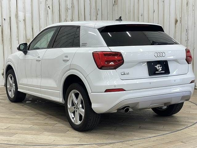 Audi Q2 2019-01 21232-16