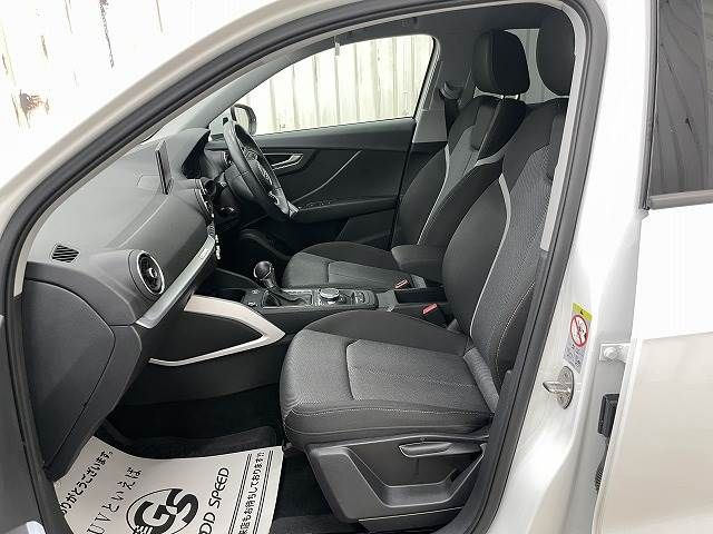 Audi Q2 2019-01 21232-12