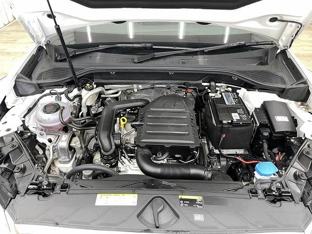 Audi Q2 2019-01 21232-19