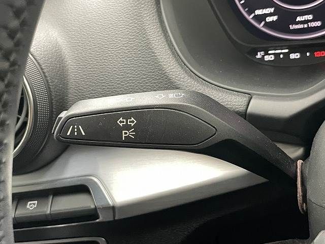Audi Q2 2019-01 21232-7
