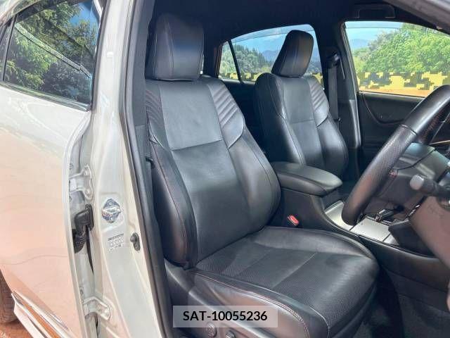 Toyota HARRIER 2017-12 270982-8