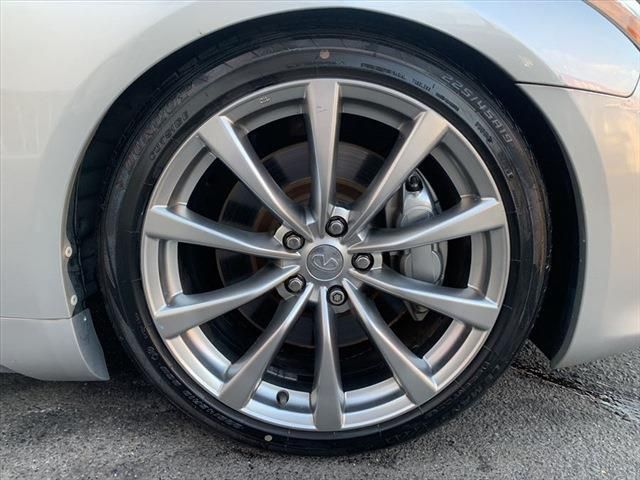 Nissan SKYLINE COUPE 2007-12 182565-11