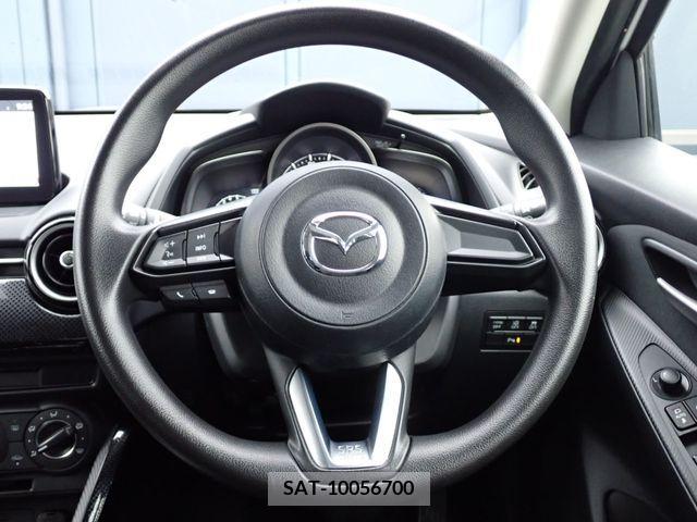 Mazda DEMIO 2017-12 372421-12