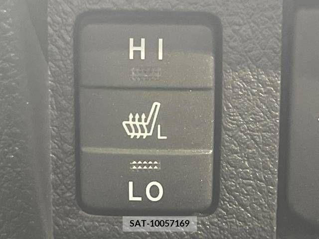 Toyota VELLFIRE 2012-10 287933-6