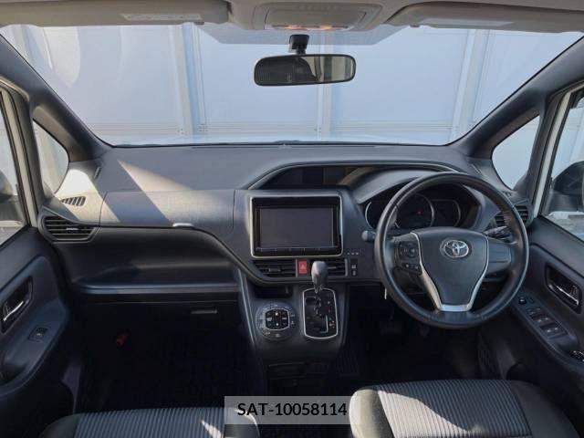 Toyota VOXY 2015-11 251628-1