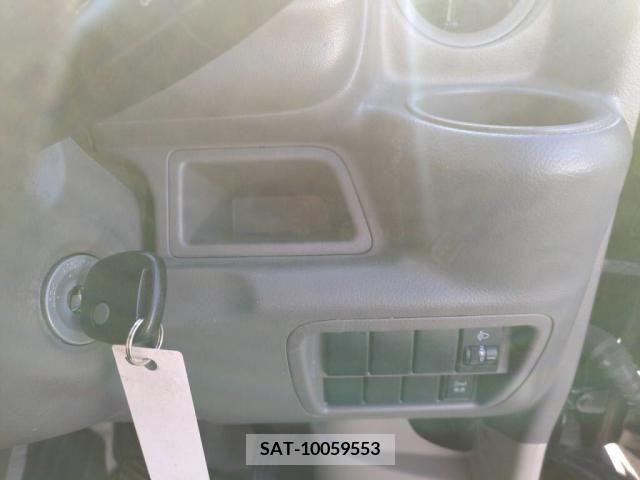 Suzuki EVERY 2016-07 251592-9