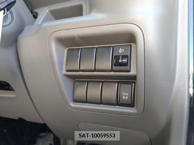 Suzuki EVERY 2016-07 251592-15