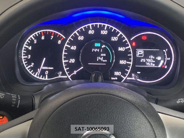 Nissan NOTE 2012-09 372243-1