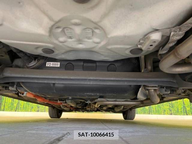 Toyota AQUA 2014-07 292308-19