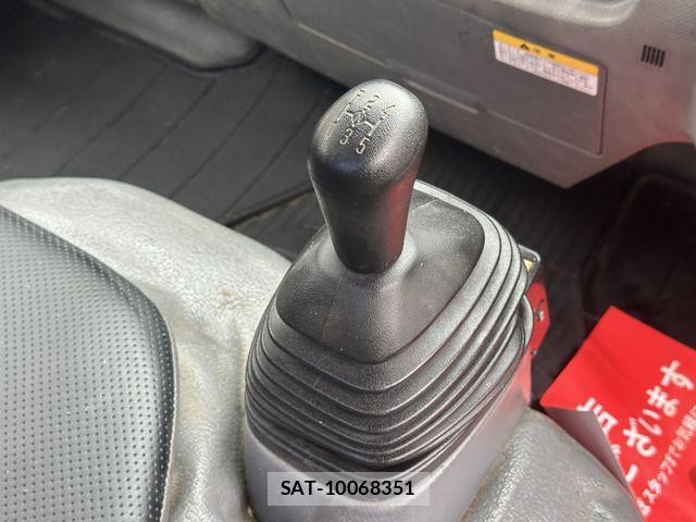 Isuzu ELF TRUCK 2008-09 426502-7
