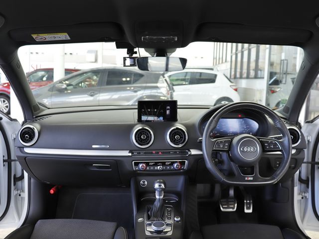 Audi A3 2017-12 9241-7