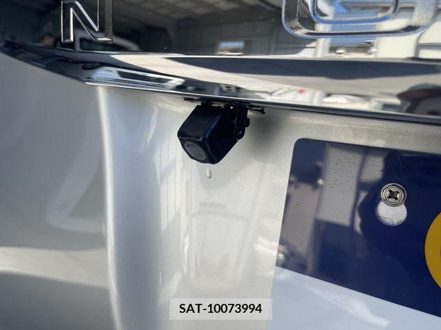 Toyota NOAH 2017-02 330103-10