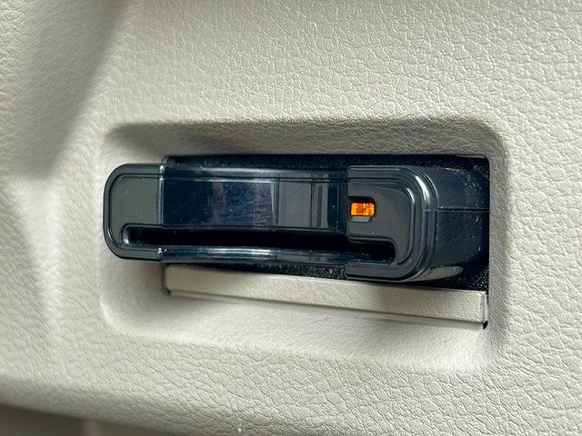 Suzuki SPACIA 2014-02 28608-24