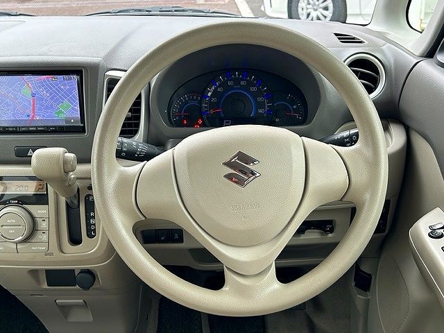 Suzuki SPACIA 2014-02 28608-13