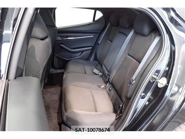 Mazda MAZDA3 2022-04 373241-23