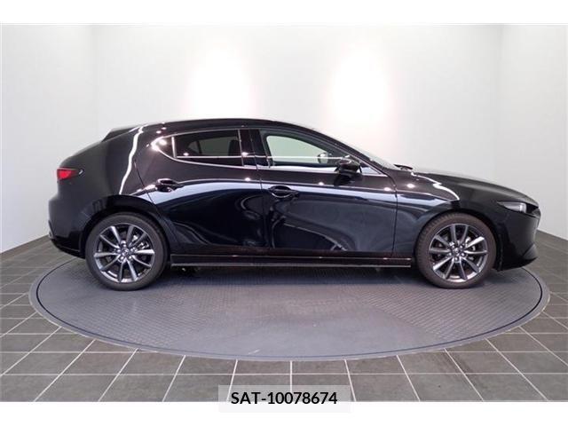 Mazda MAZDA3 2022-04 373241-29