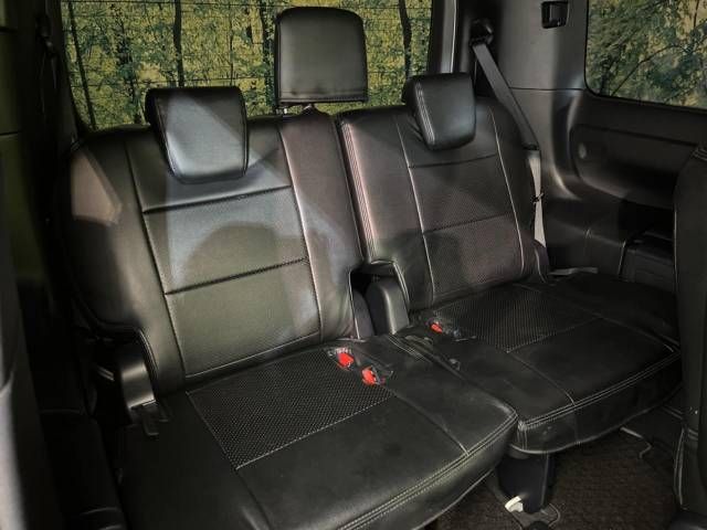Toyota NOAH HYBRID 2017-10 19443-9