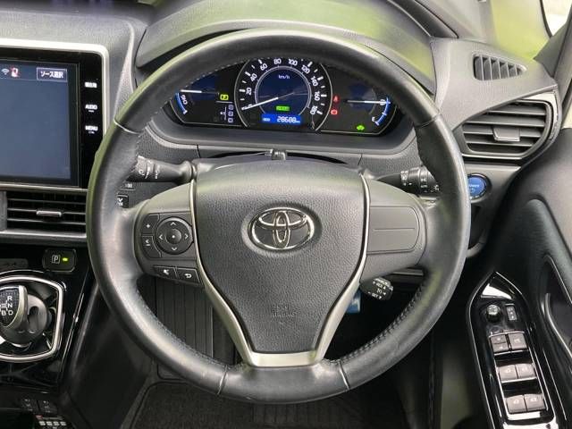 Toyota NOAH HYBRID 2017-10 19443-11