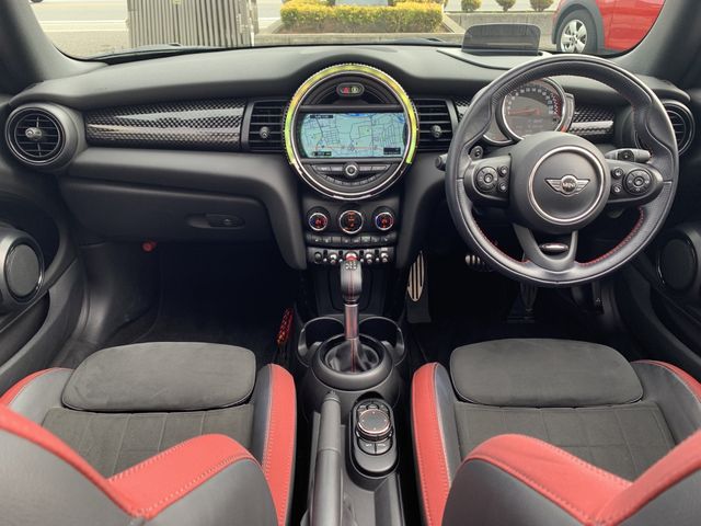 Bmw MINI 2018-08 181703-10