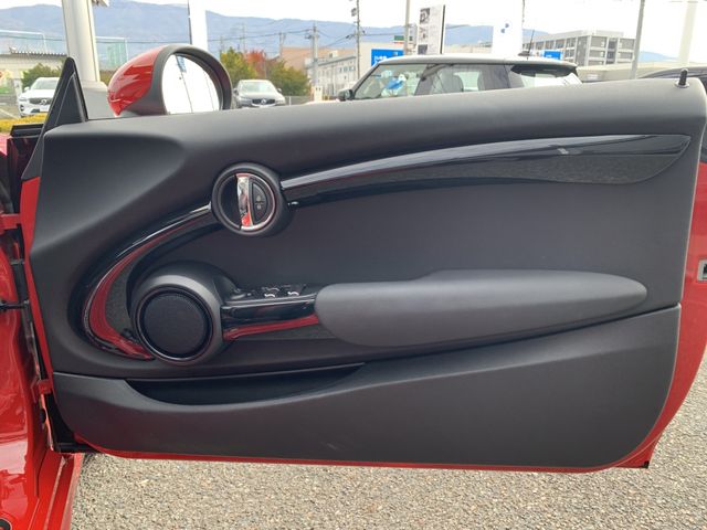 Bmw MINI 2018-08 181703-9