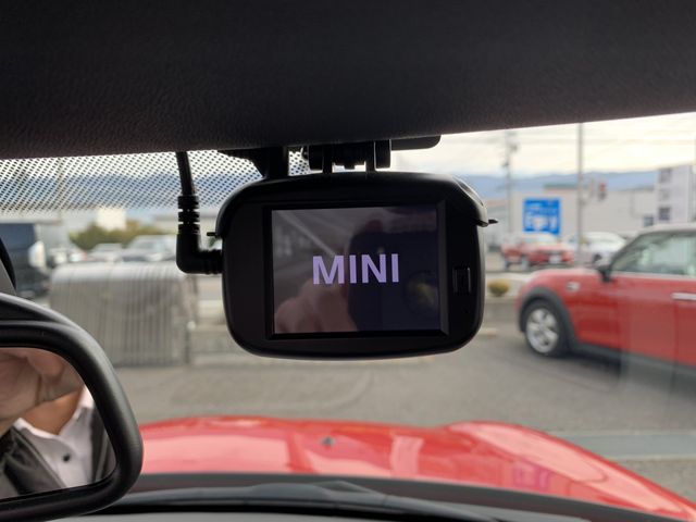 Bmw MINI 2018-08 181703-16