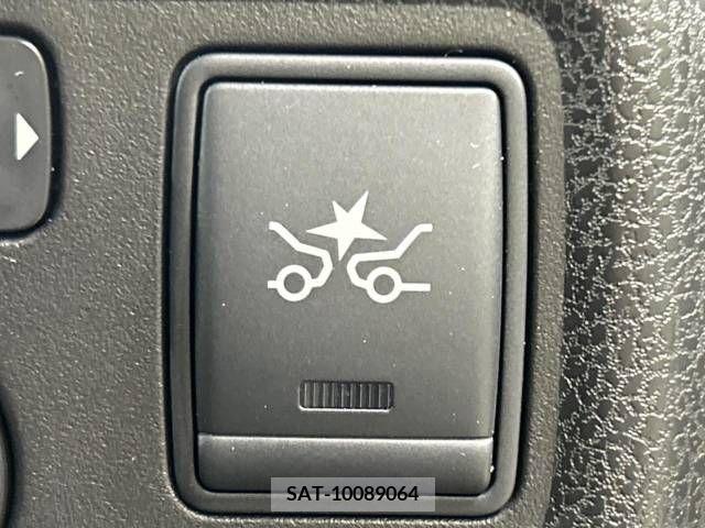 Nissan NOTE 2014-02 327778-3
