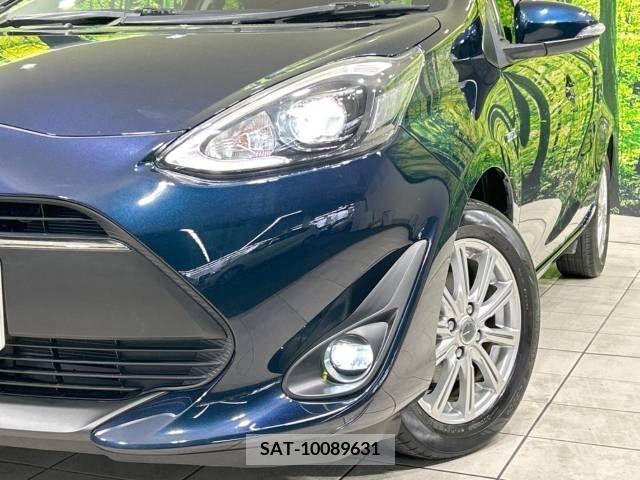 Toyota AQUA 2017-12 260372-11