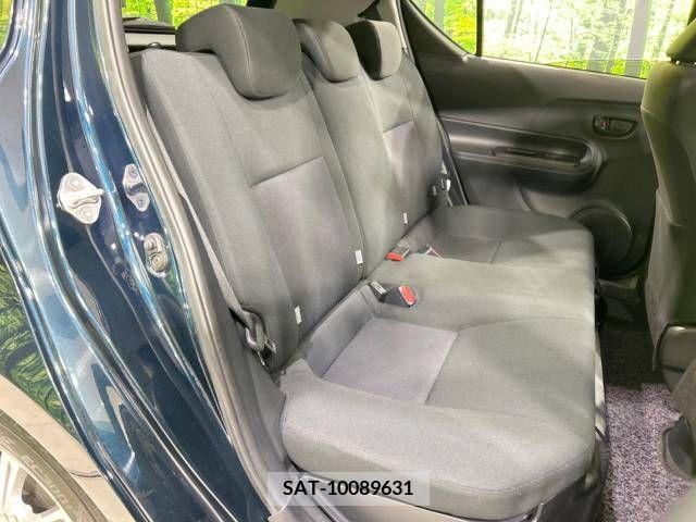 Toyota AQUA 2017-12 260372-9