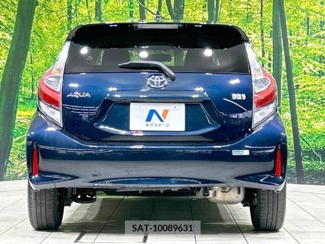 Toyota AQUA 2017-12 260372-15