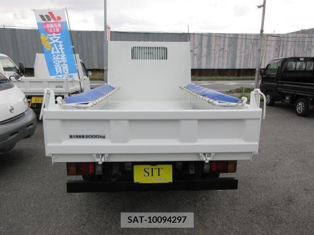 Isuzu ELF TRUCK 2013-11 297047-2