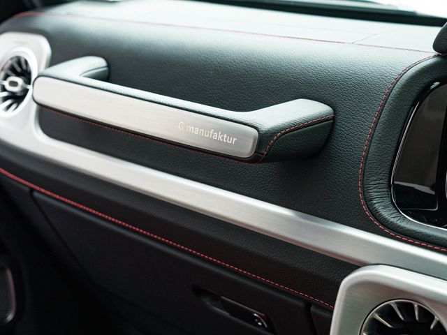 Mercedes Benz G-CLASS 2022-05 16256-26