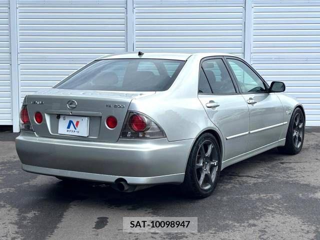Toyota ALTEZZA 2005-01 352140-16